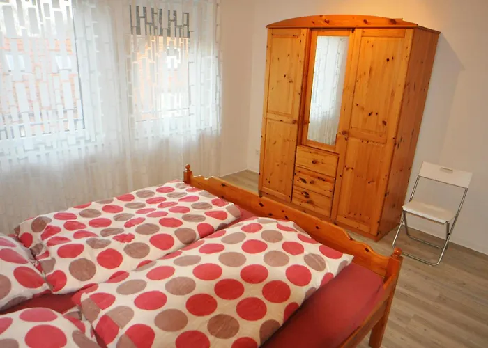 Zur Alten Maar, 65332 Daire